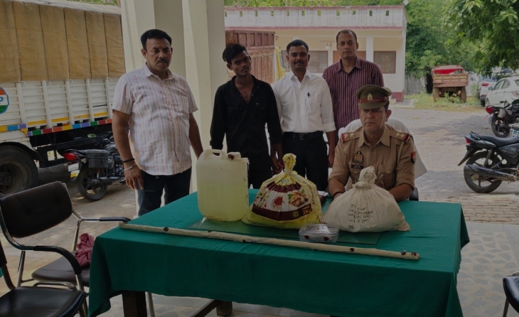 गुमटी से चोरी का सामान बरामद, भागते चोर को दुद्धी पुलिस ने दबोचा