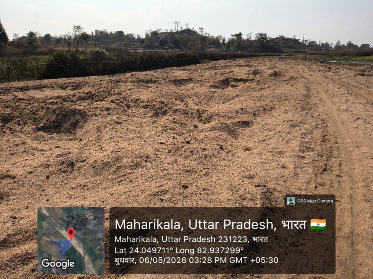 बिच्छी नदी के सीने को चीर रहे अवैध बालू माफिया दिन-रात खनन परिवहन जारी खनन विभाग चुप्पी समझ से परे